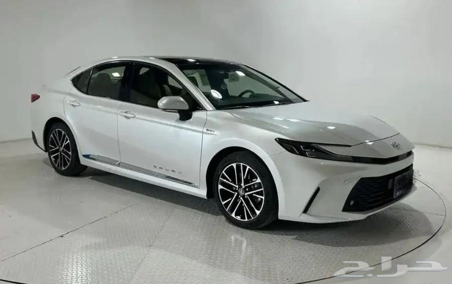 كامري2025 هايبردLE ابيض63078778506369110