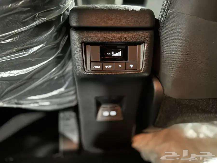 Toyota Innova Petrol Model 202463082114873218113