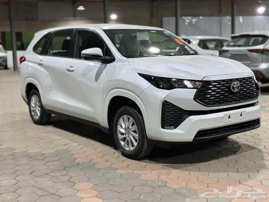 Toyota Innova Petrol Model 202463082114873218112