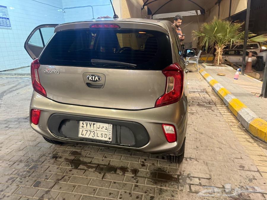 Kia Picanto 201863077192964865111