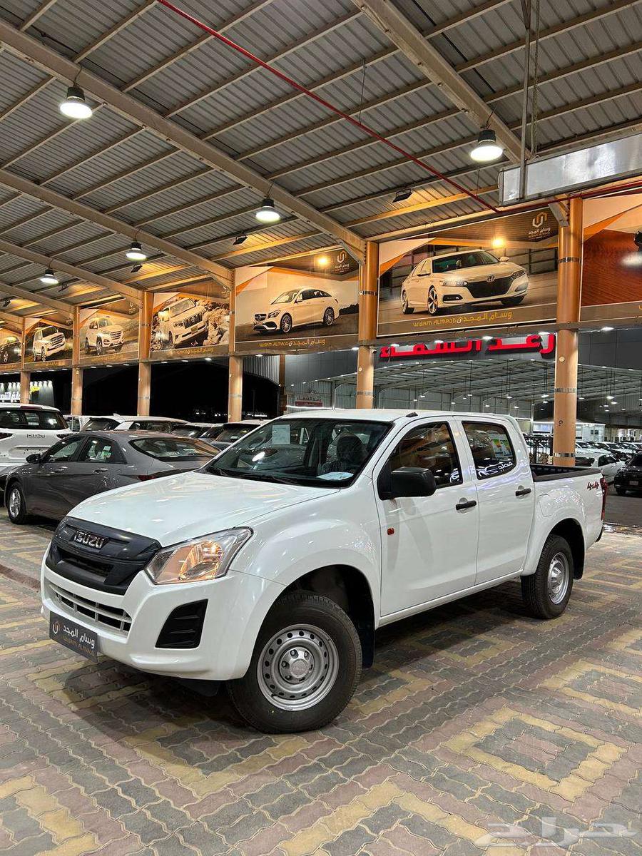 Special offer Isuzu D-Max 2.5 diesel double cab 2022 with customs documents63073593702146111