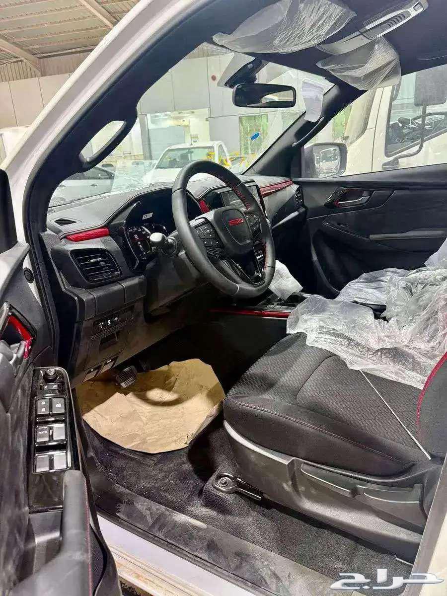 Isuzu D-MAX GT 2025 model, new design, exclusively63072749976579114