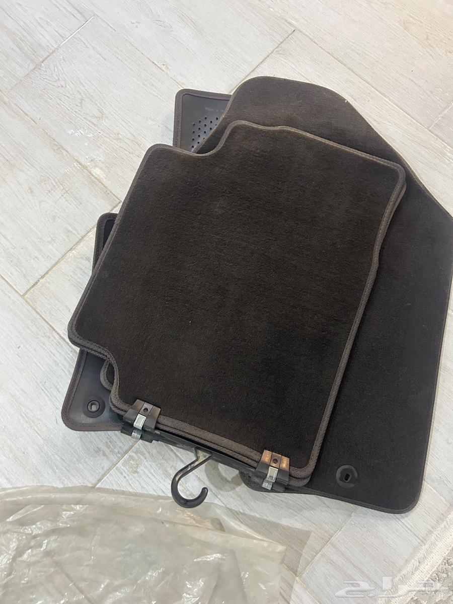 Interior carpet two seats Tucson63073625072387113