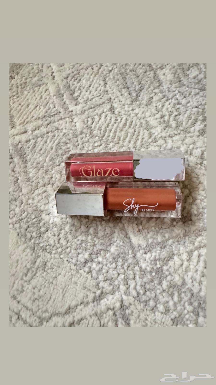 Gloss lip balm from well-known brands63012206910851110