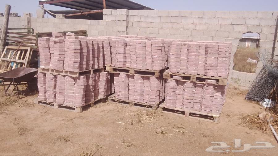 For sale used red hexagonal interlock63068812685699113