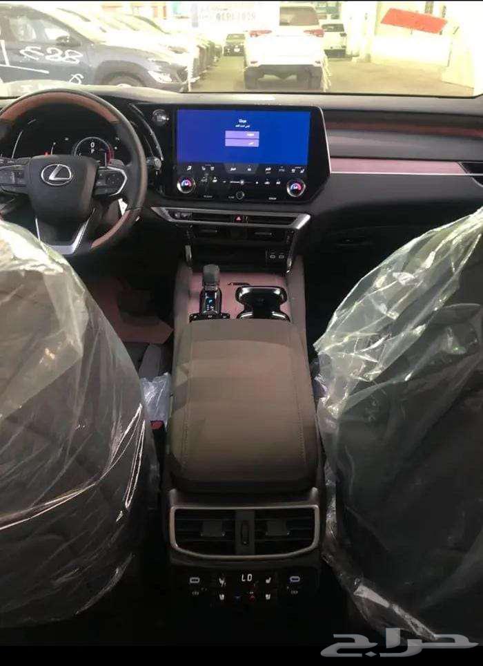 All Lexus RX categories are available for sale with two installments without interest63063858329985112