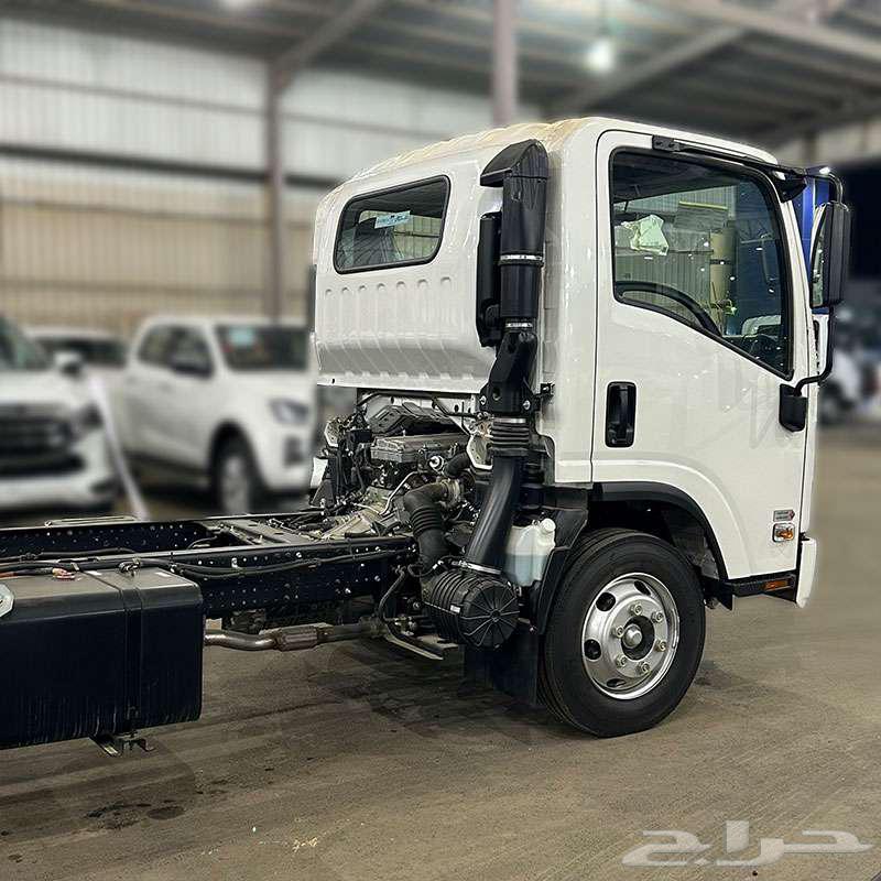 Isuzu Dina 6 Ton Long Chassis Model 2025 Cash and Installments63072373127297112
