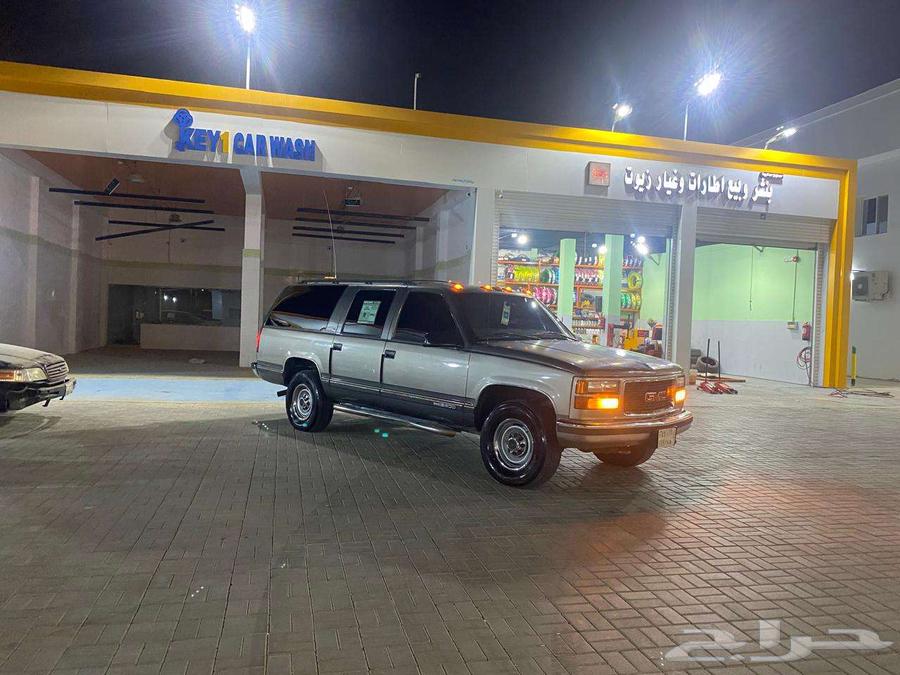 For sale Chevrolet Suburban model 199963068271505281111
