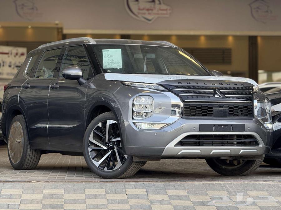 Mitsubishi Outlander Full specification, 2.5 engine, model 2024, cash and installments63071149253249112