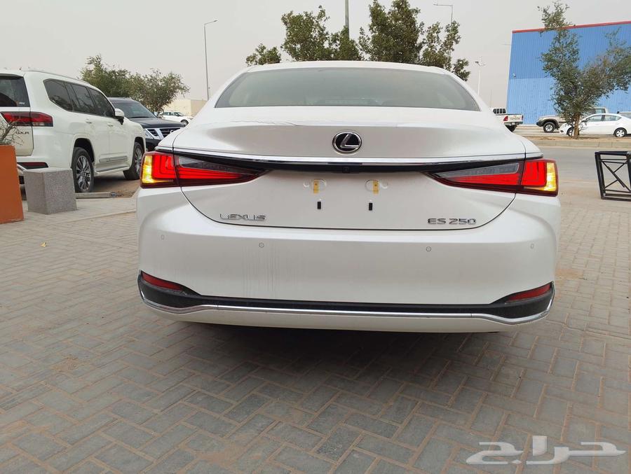 Lexus ES250 AA 2025 model has the page63068267067009112