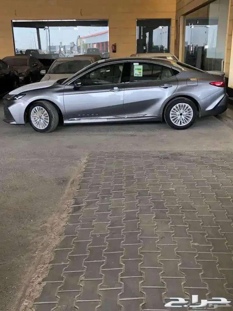 Toyota Camry LE trim 2025 model with sunroof installment 1900, available at Al-Hasan.63063835163651112