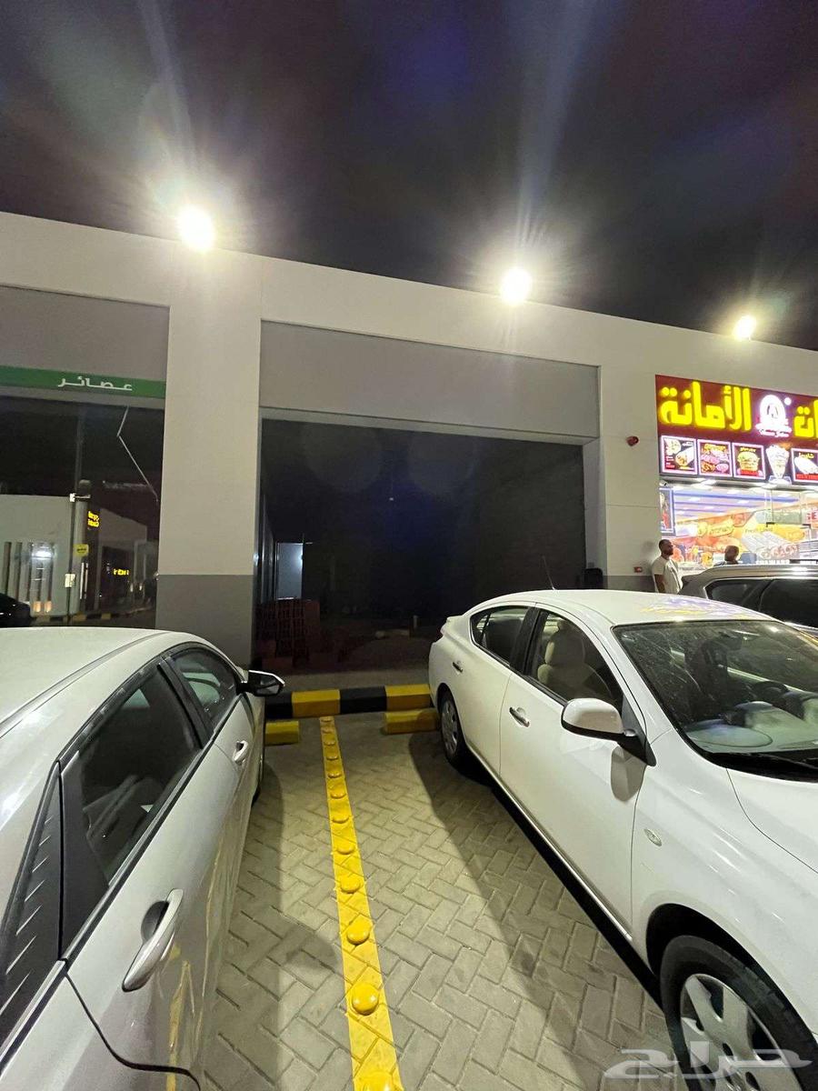 A commercial space in a very excellent location available for free use.63470064907395111