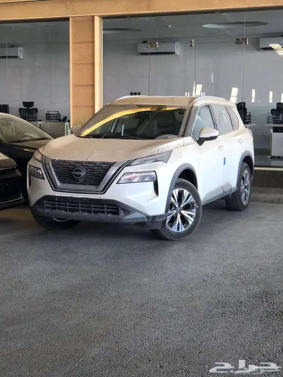 نيسان اكس تريل SV نص فل دبل 7 راكب 2023 بقسط 1600 لدى الحسن63065411044482111