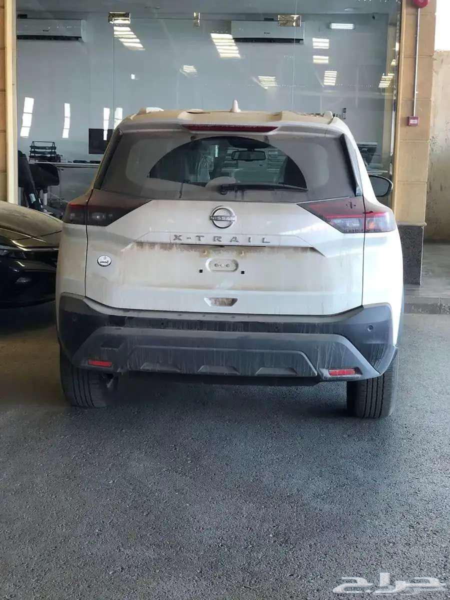 نيسان اكس تريل SV نص فل دبل 7 راكب 2023 بقسط 1600 لدى الحسن63065411044482113