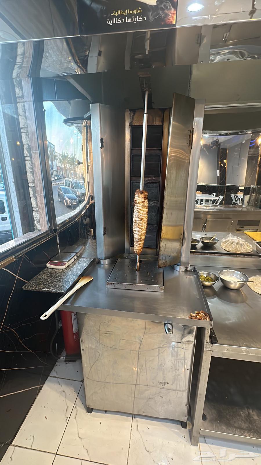 Fully equipped restaurant for sale63043717952897114