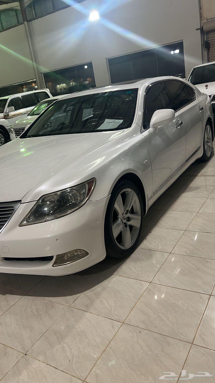 Lexus LS 46063062337932163112