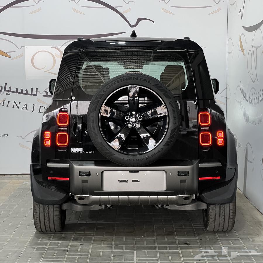 Land Rover Defender HSE Gasoline 6 Cylinder Gulf 202563066637171585113