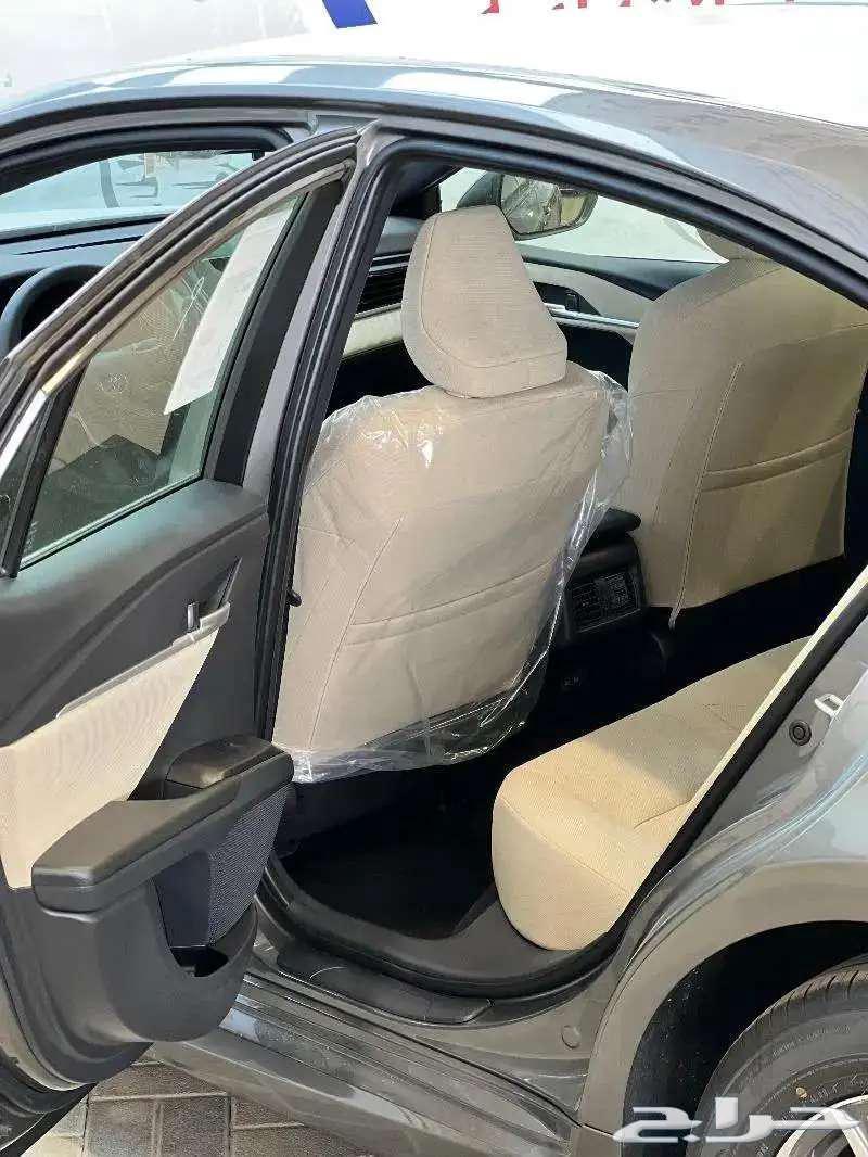 Toyota Camry E Standard Gasoline 2025 Cash and Installments63060231844481112