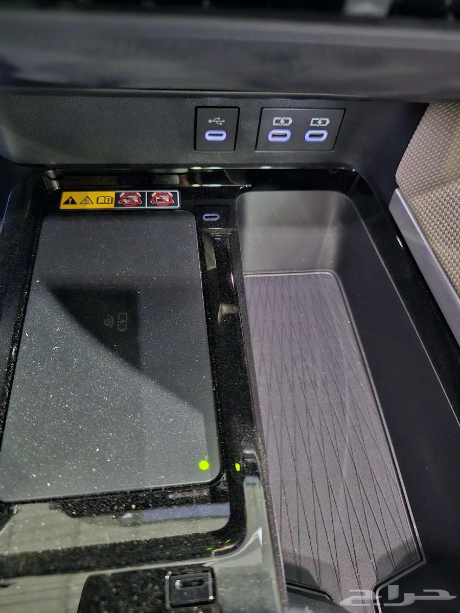 Toyota Camry (LE) Panorama Hybrid Model 202563060231814401114