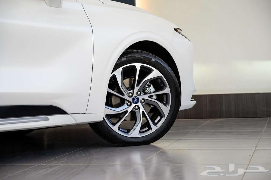 Ford Torus Titanium - Trend - Ambient 2025 All colors Maintenance63060214150658114