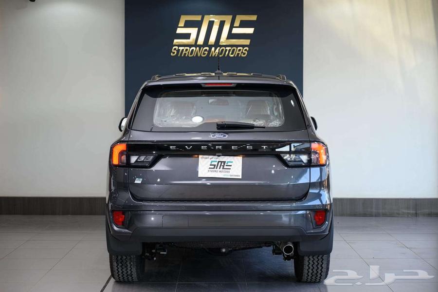 Ford Everest XLS Diesel - Model 202463059043690753112