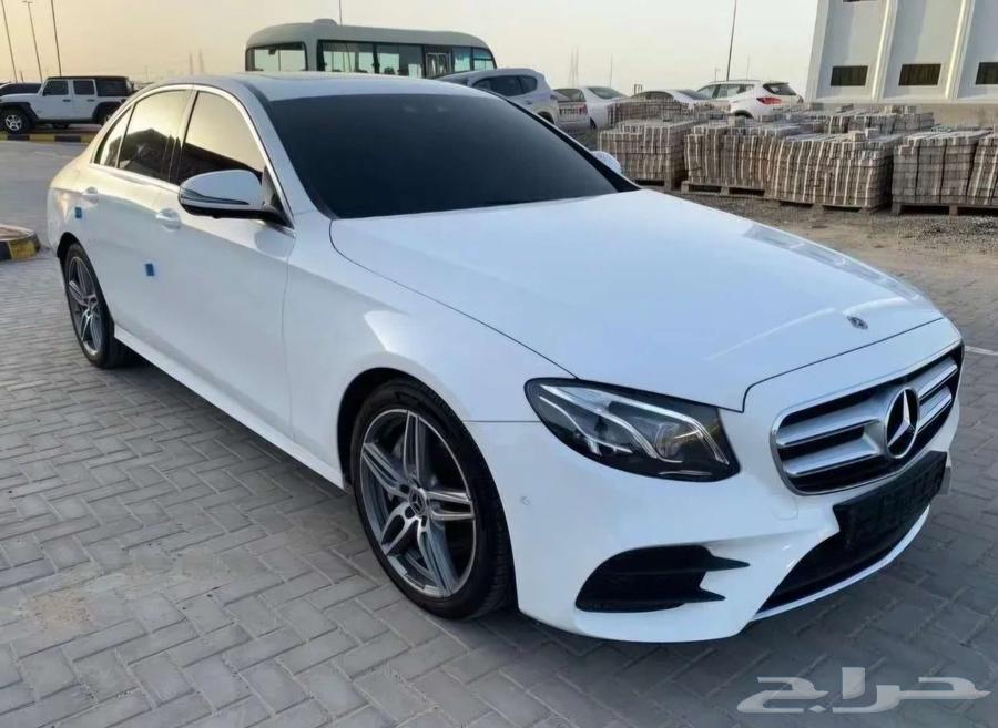تم الوصول مرسيدس 300 2019E63057854374913113