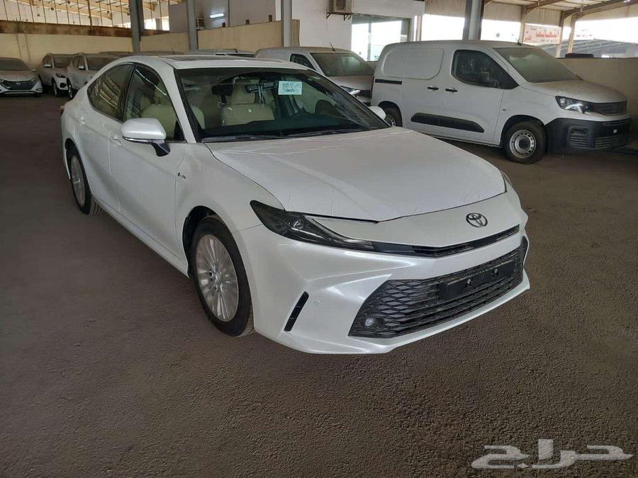 Toyota Camry LE Hybrid 2025 Cash and Financing63059852088705112
