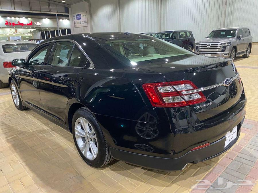 Ford Taurus Standard Model 201463062384927233114