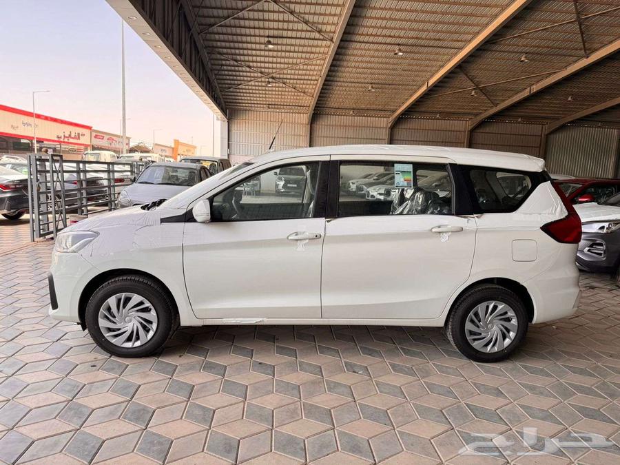 Suzuki Ertiga GL Standard 7-seater 2025 (Cash - Installments)63061286972673111