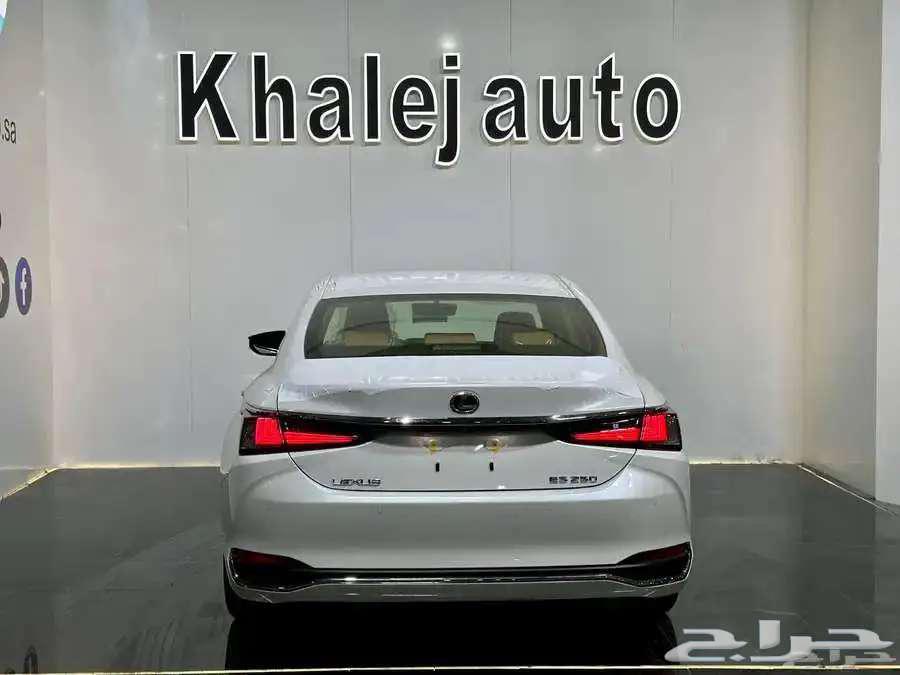 Lexus ES 250 AA Model 202563061662749442113