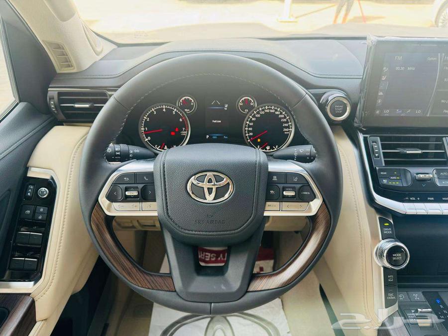 Toyota Land Cruiser GXR - Gasoline 2024 Kuwaiti tires Cash and installments63060232118786114