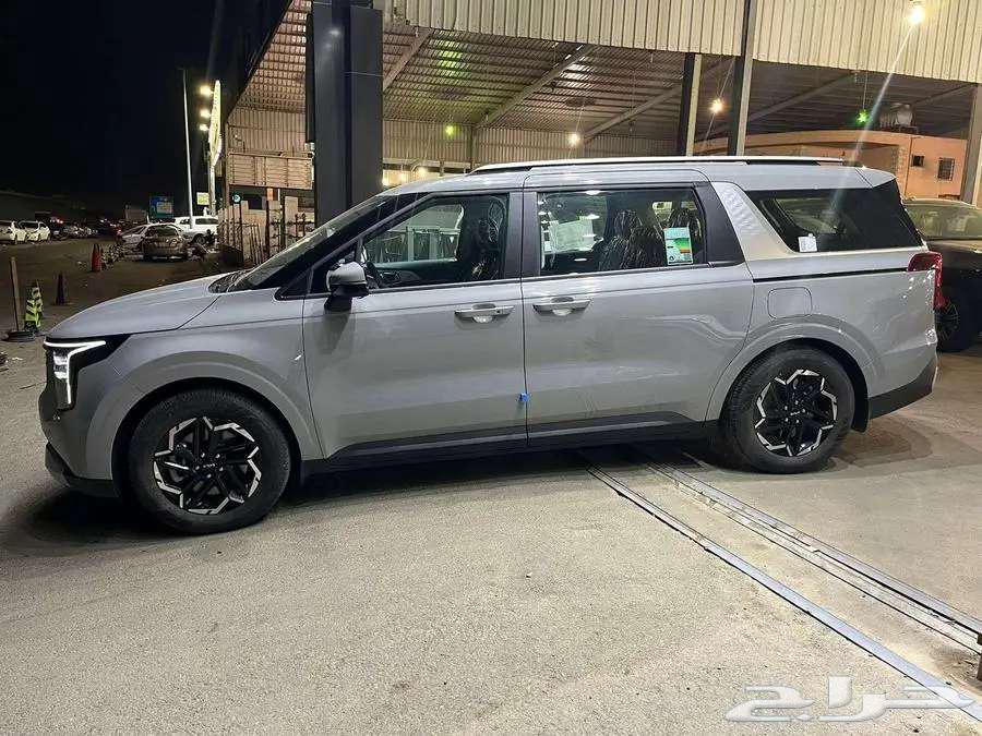Kia Carnival Standard Model 2025 Cash and Financing Lowest Prices63059476282883113