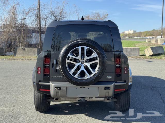 2022 Land Rover Defender 110 HSE فل مواصفات63055058747137114