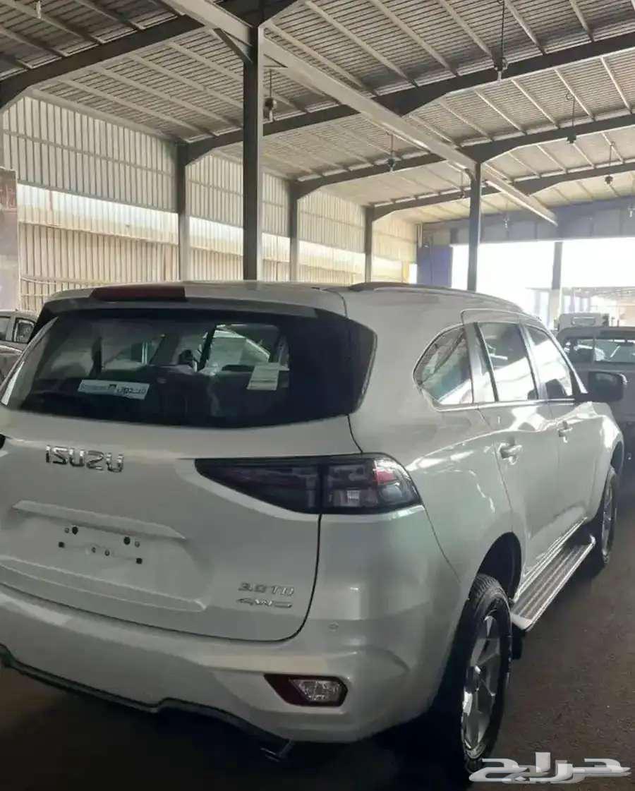 Isuzu MUX Full Option 202463056661748865111