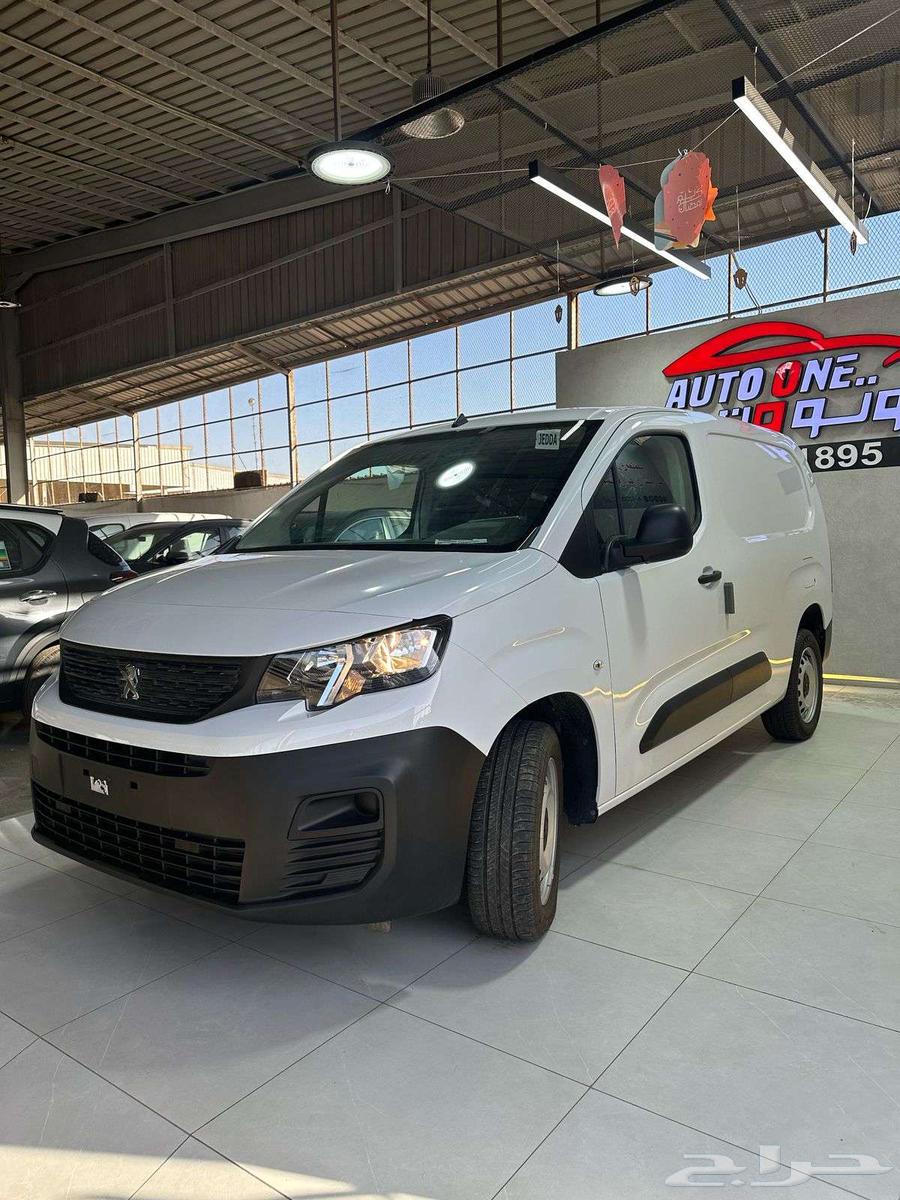 Peugeot Partner Long Chassis Diesel 2024 at the best prices63057450066689111