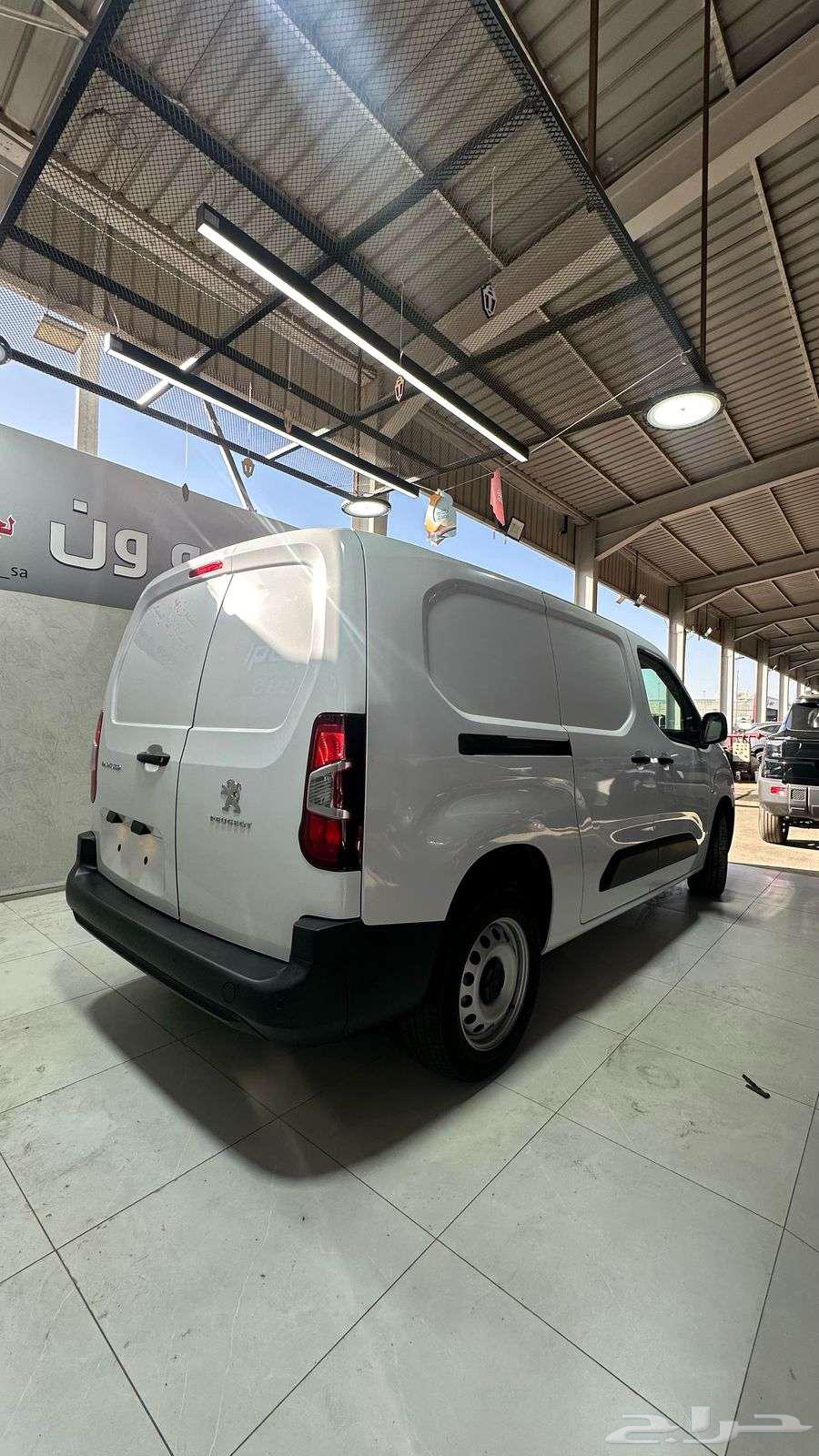 Peugeot Partner Long Chassis Diesel 2024 at the best prices63057450066689114
