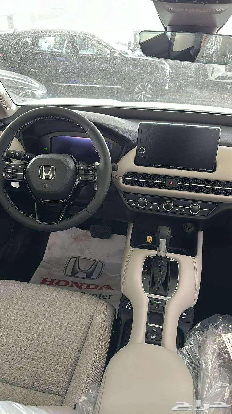 هوندا ZRV ex-LX موديل 202463057877148931111