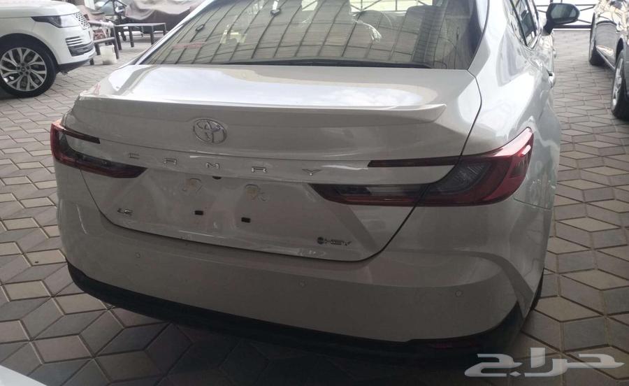 Toyota Camry 2.5 Hybrid LE 202563057872347393112