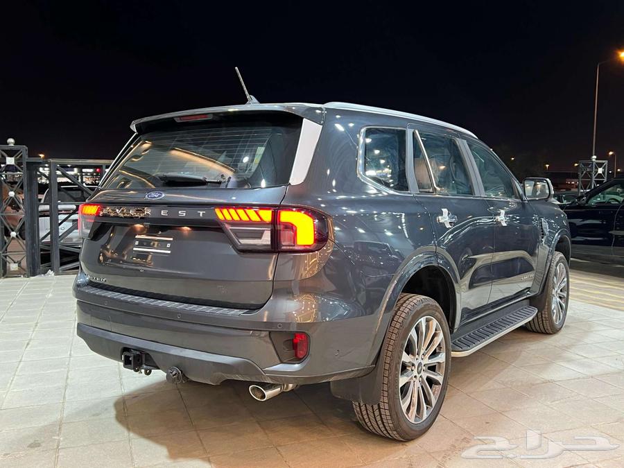 Ford Everest Limited model 2024 available for cash or installments63058668701825114