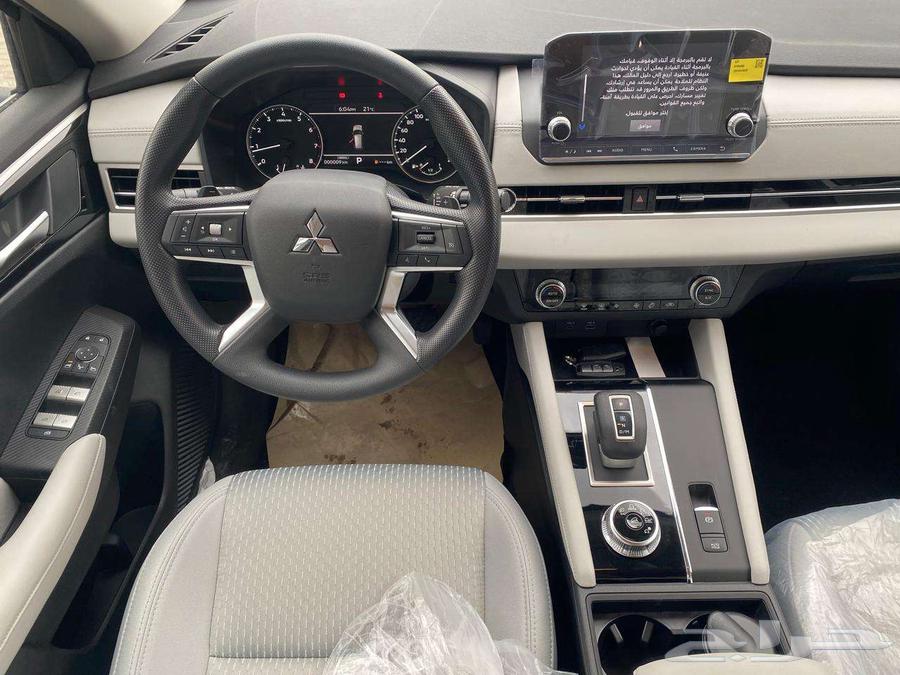 Mitsubishi Outlander Standard 5 Seater Saudi 202563056657797762113