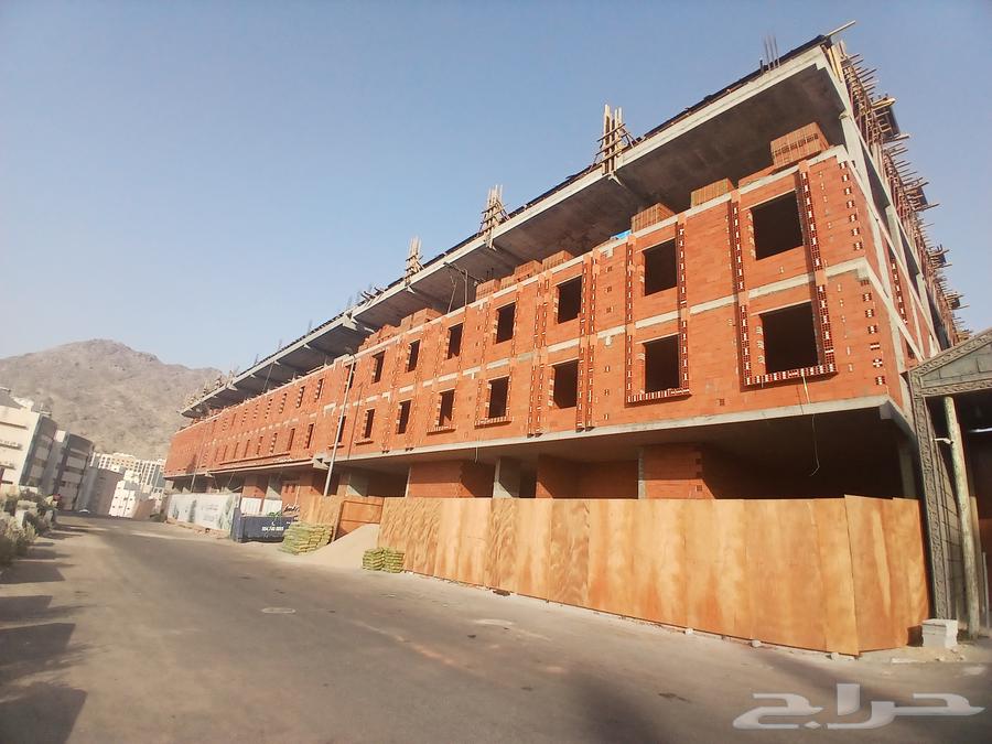 Annex for sale with an area of 304 m in finishes at 620 thousand630129494430731127