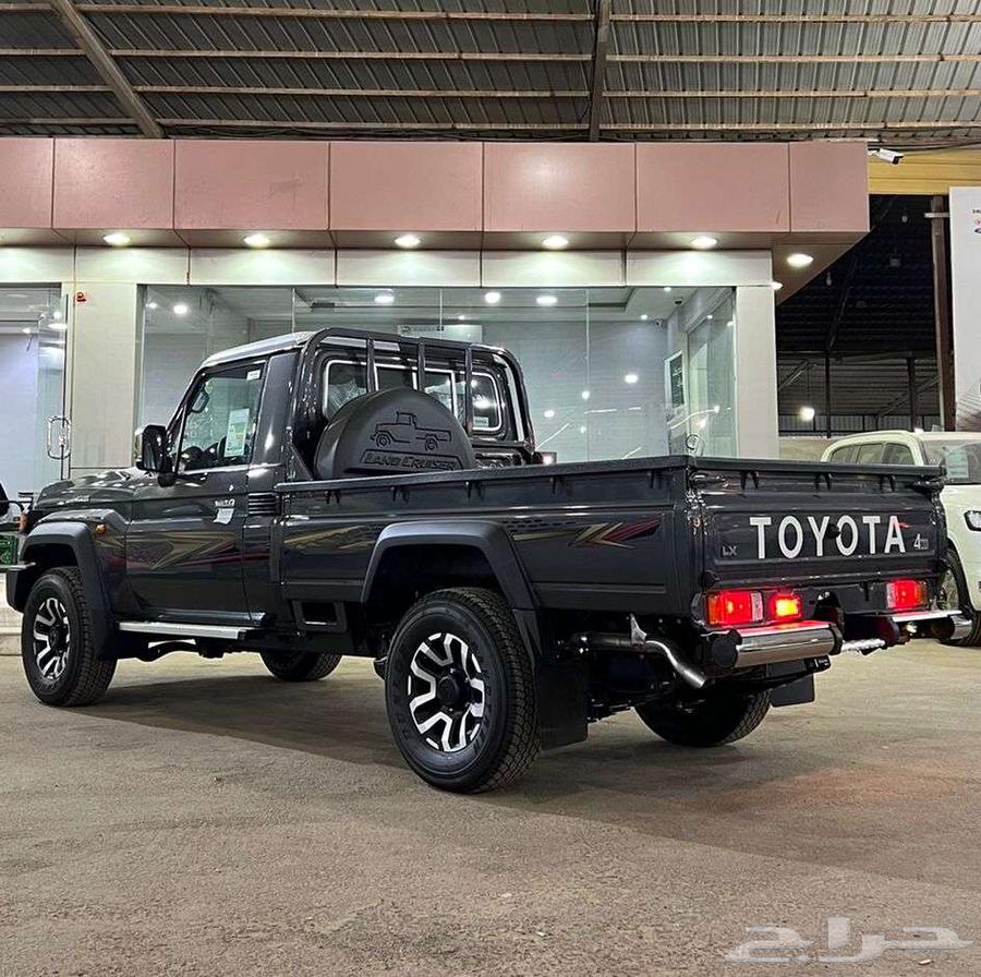 2024 Gray Diesel Pickup Truck at Al-Farid Auto Gallery63056256121090112
