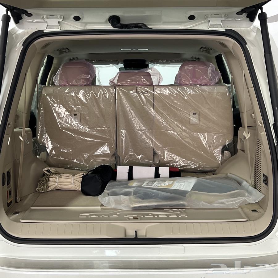 Toyota Land Cruiser GXRS Gasoline Saudi 202563057876752899114