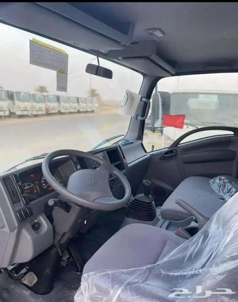 Isuzu Dina 2025 model, cash and installment for companies63051873267202114