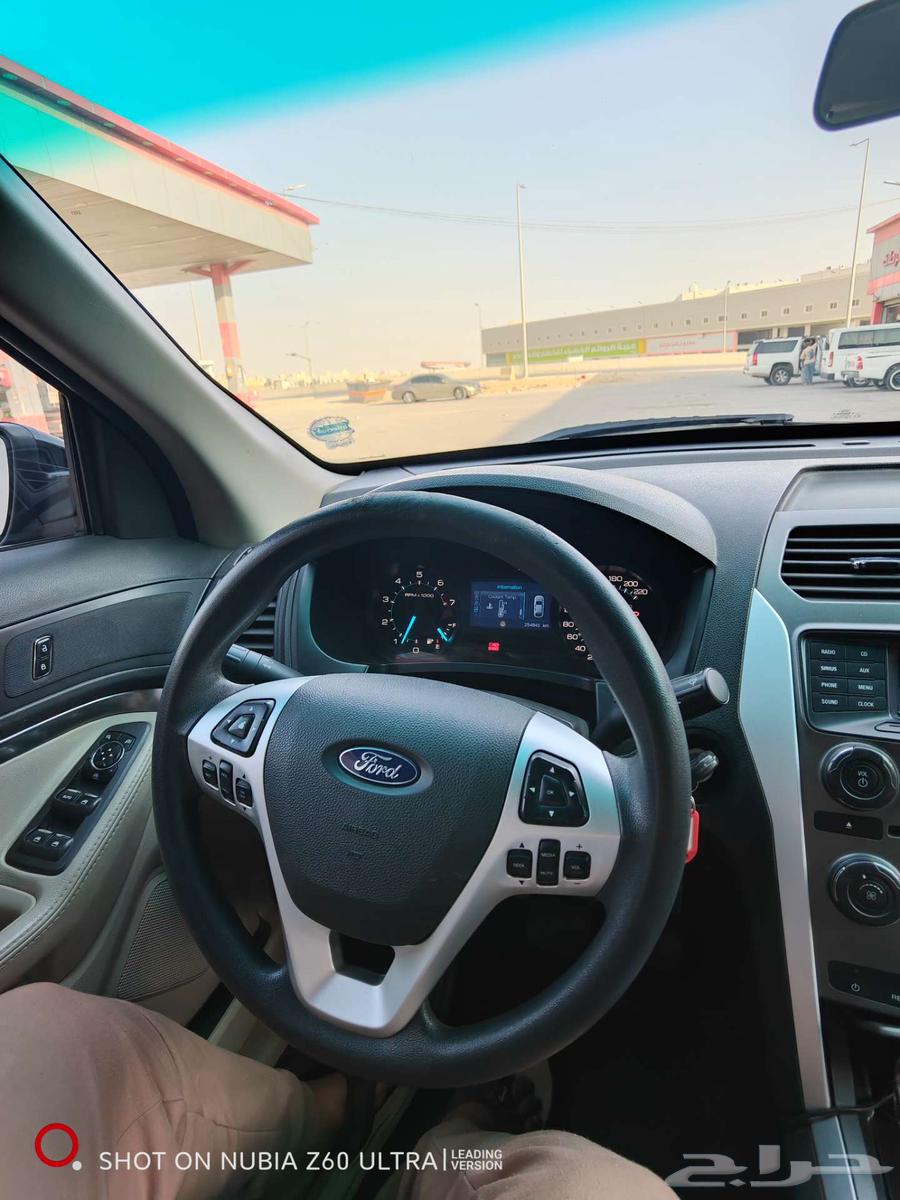 Ford Explorer 201263051069357825114