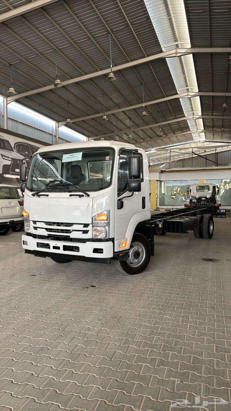 Isuzu Dinha Long Chassis 7.5 Ton Saudi 2025-161,00063051467708930111