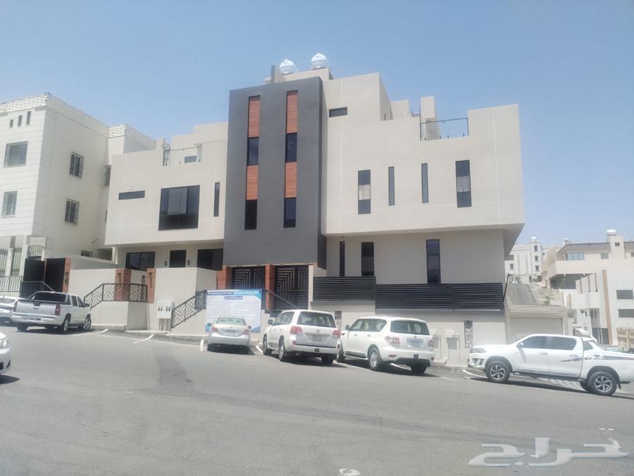 للبيع شقة روف دورين بأبها حي الصفاء63013389608194112