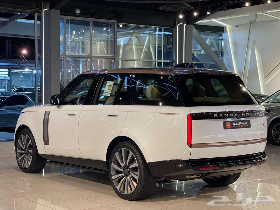 Range Rover SV  Under Warranty Service from Al Tayer63050270730881113