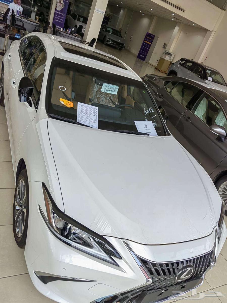 Special offer for cash customers for Lexus ES 250 gasoline model 202563046516157315112