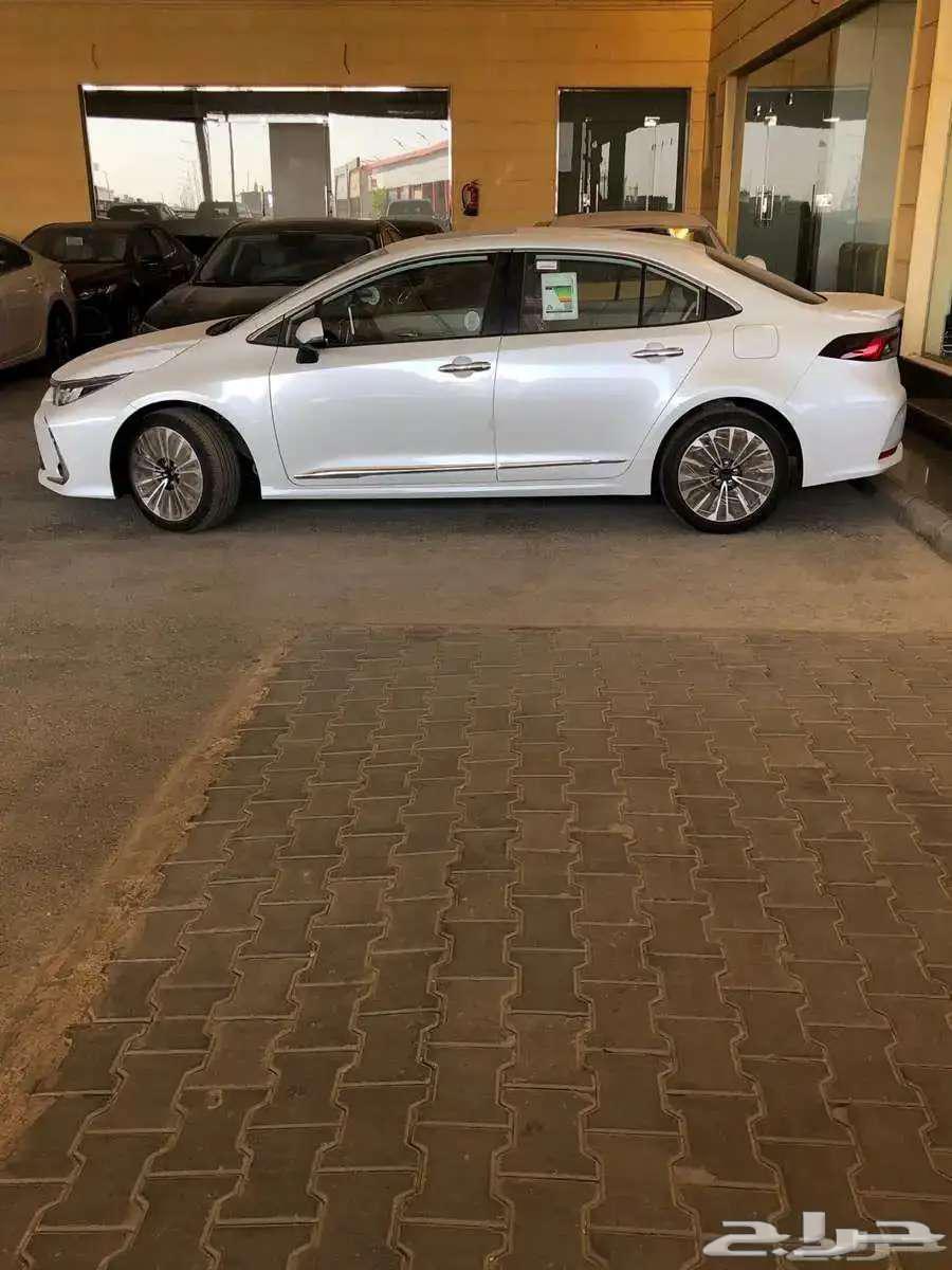 Toyota Corolla GLI full option 2024 model on installments of 1400 at Al-Hasan63043958434050111